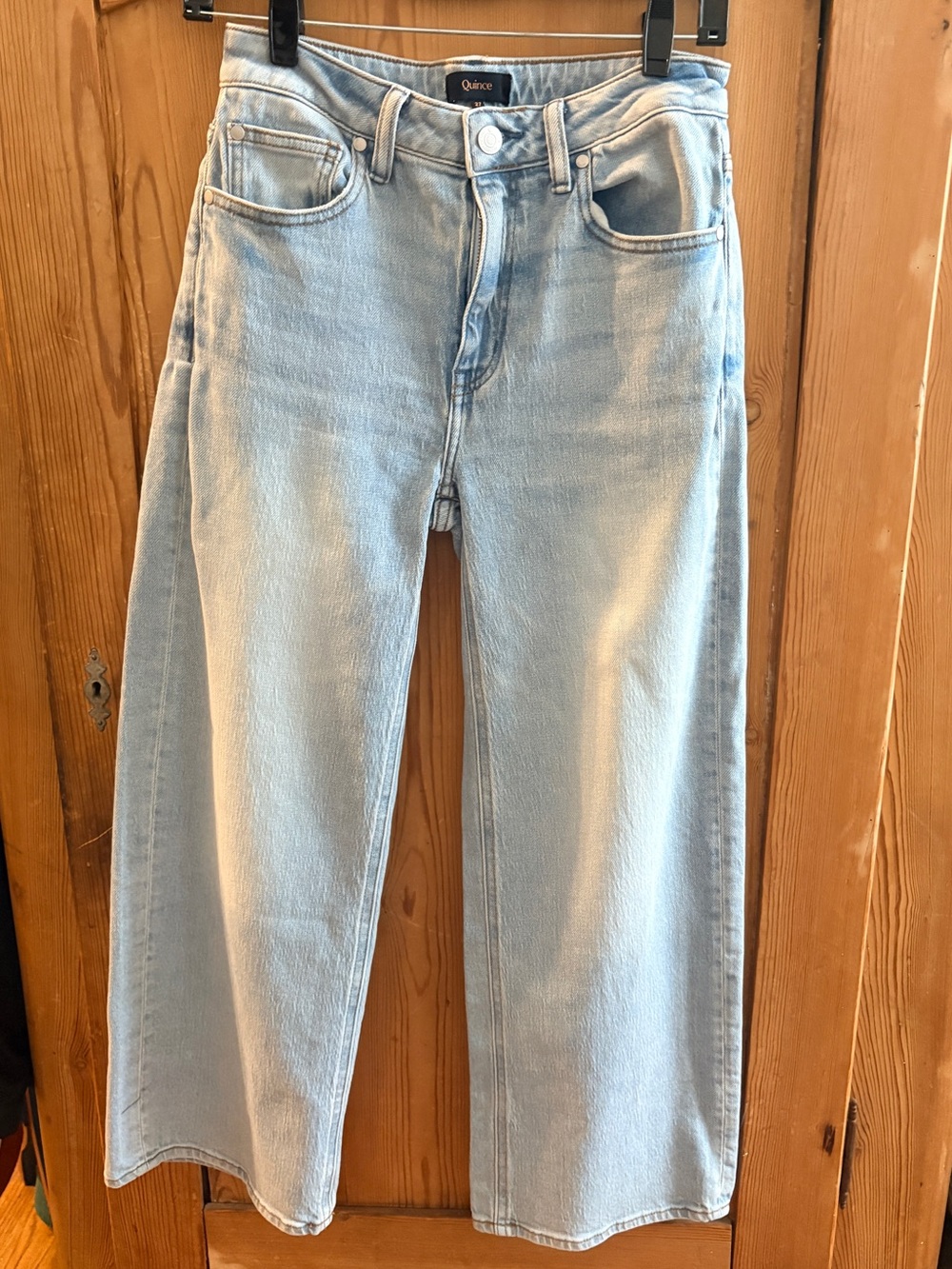 Quince sz 27 NWOT Bella Stretch Relaxed Straight Jeans Cool Blue 26” inseam